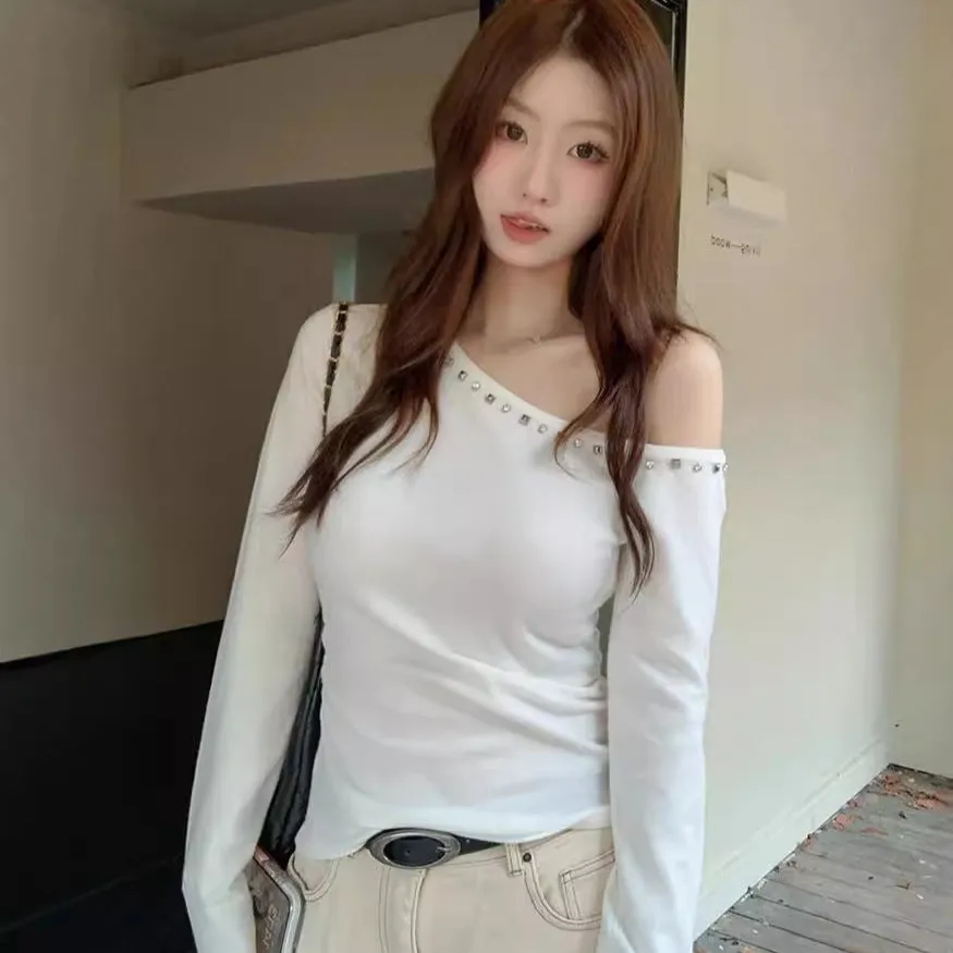 2025 Off-Shoulder Cropped Top | Chic & Trendy One-Shoulder Long Sleeve Blouse for Women