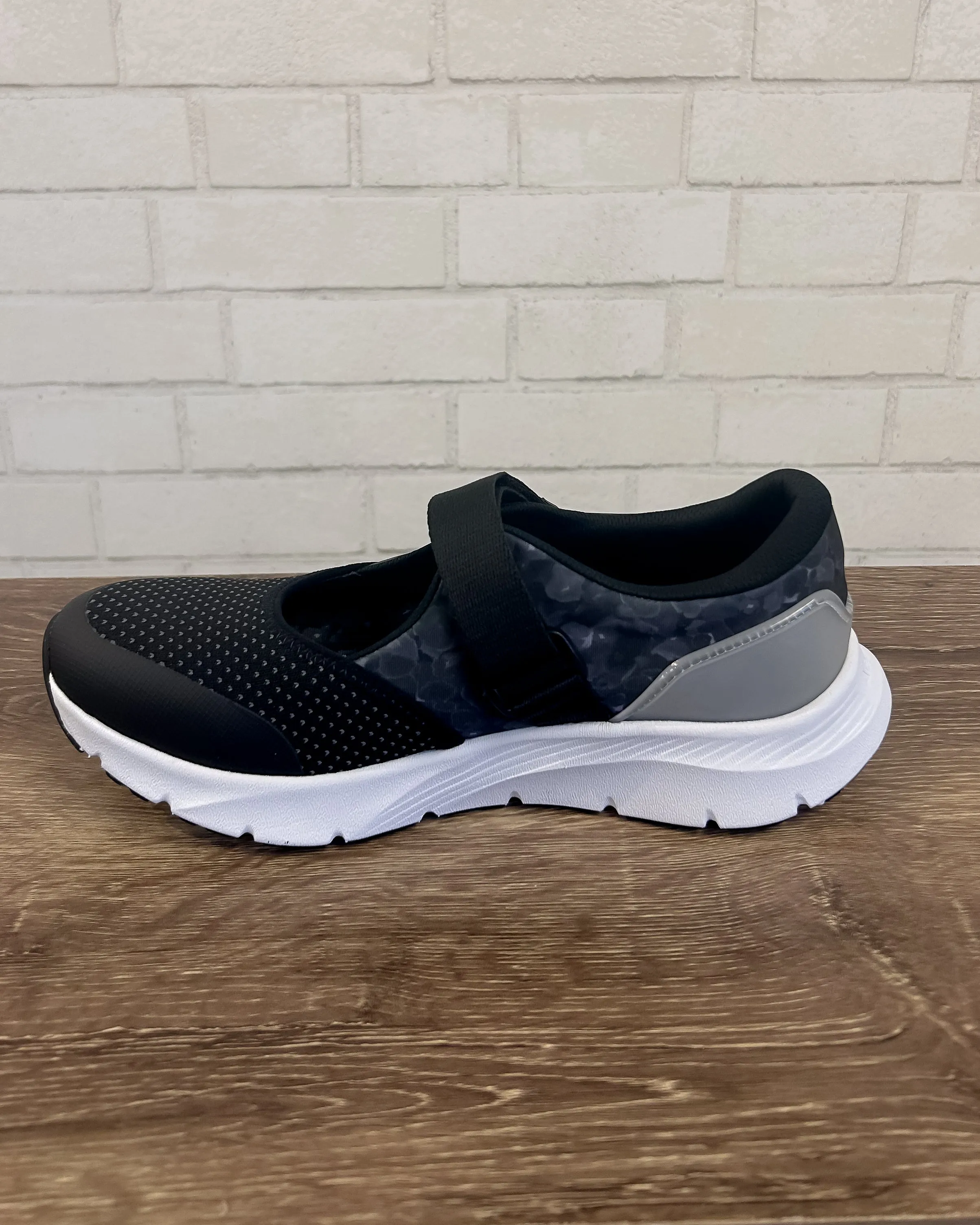 Atlis | Black
