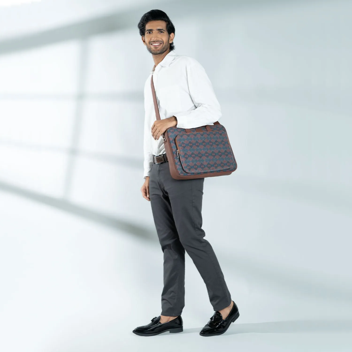 Periyar Waves Unisex Laptop Bag