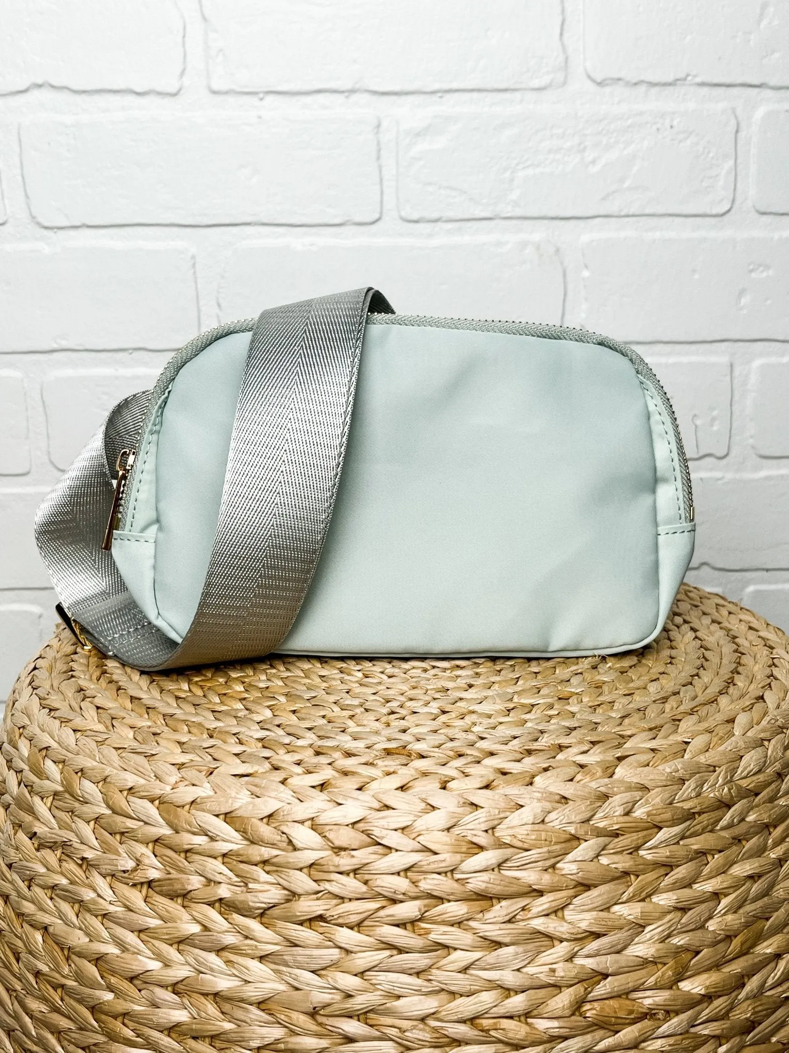 Sling belt bag sage