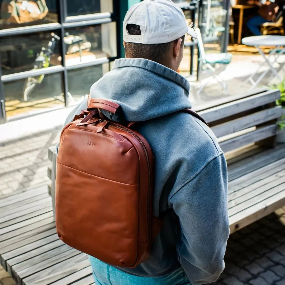 Zemp Charles Leather Backpack (S) | Black